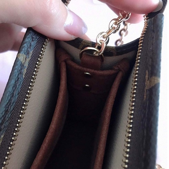 Toiletry 26 Organizer to Crossbody - Picture 9 of 16